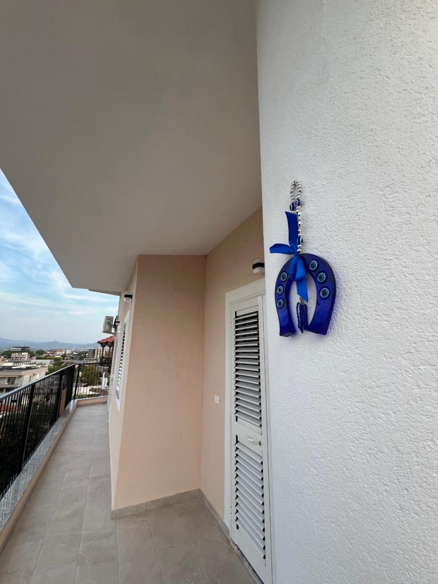 Hilltop Apartament Fier